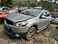 View NISSAN DUALIS 2011 5 Door Station Wagon Breaking