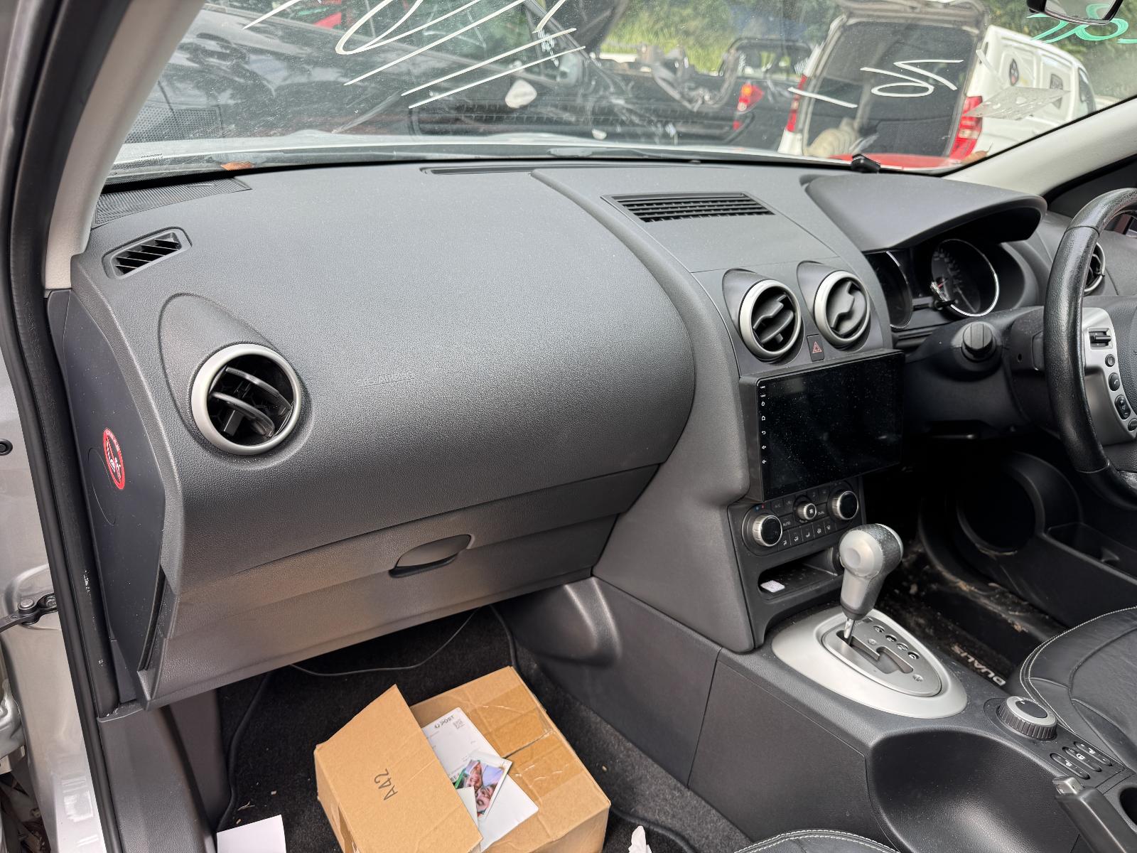 View NISSAN DUALIS 2011 5 Door Station Wagon Breaking