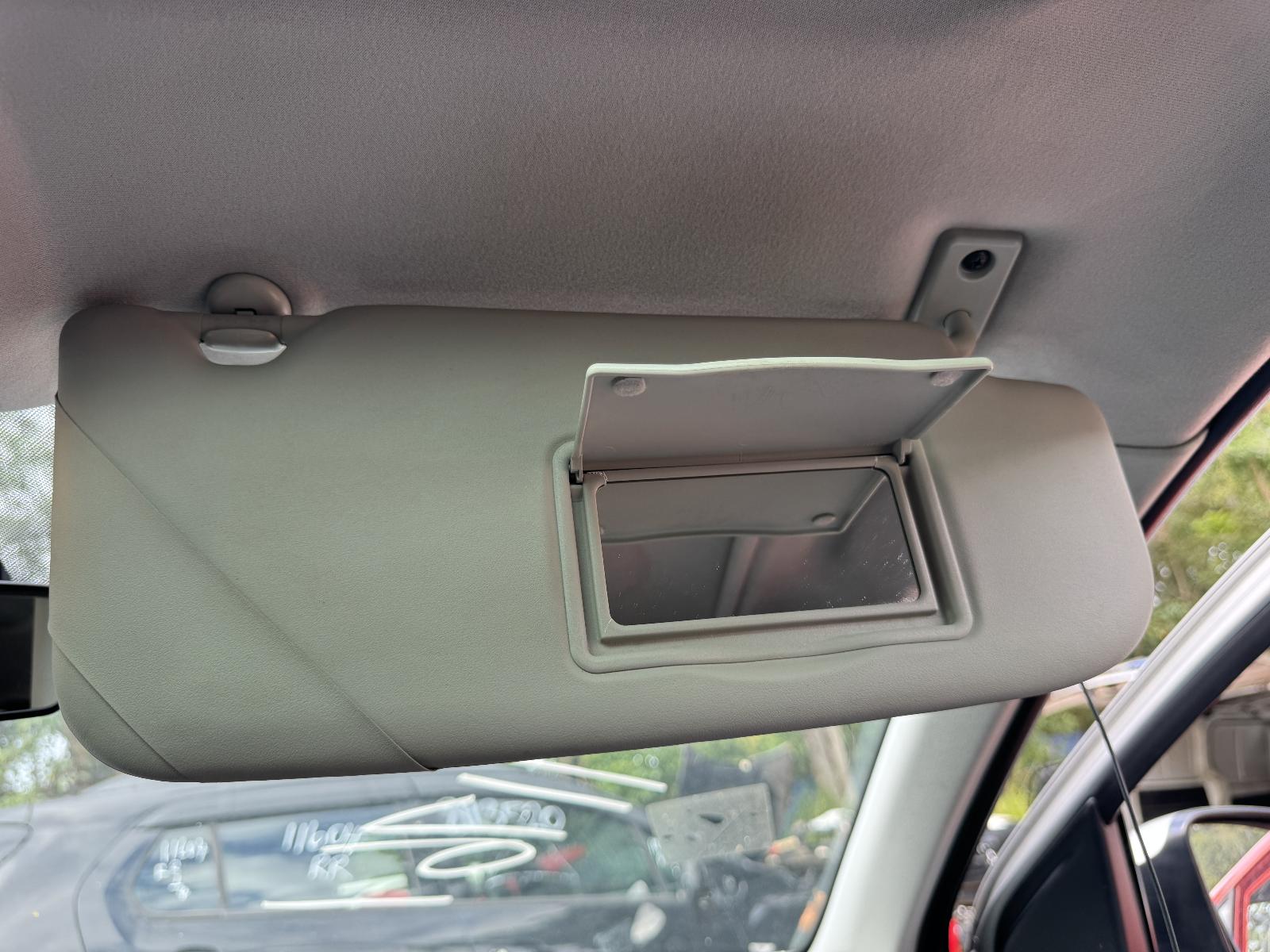 View NISSAN DUALIS 2011 5 Door Station Wagon Breaking