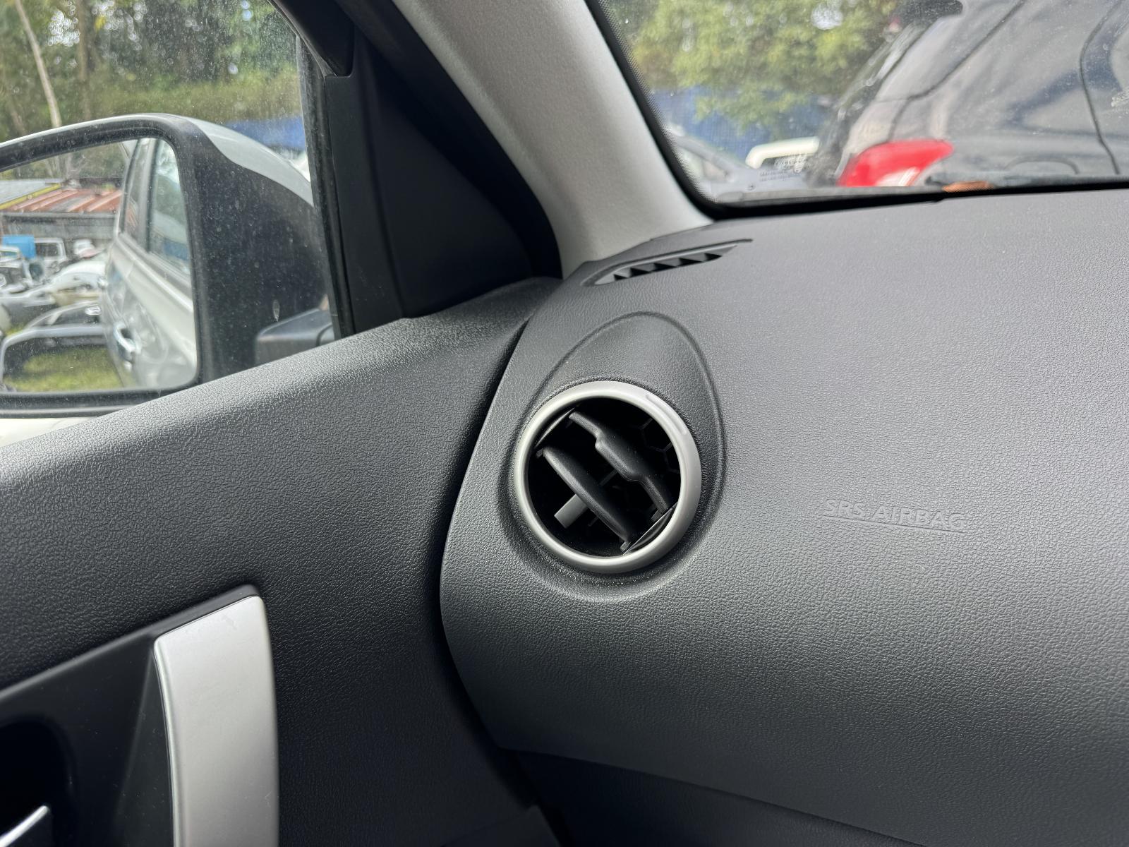 View NISSAN DUALIS 2011 5 Door Station Wagon Breaking
