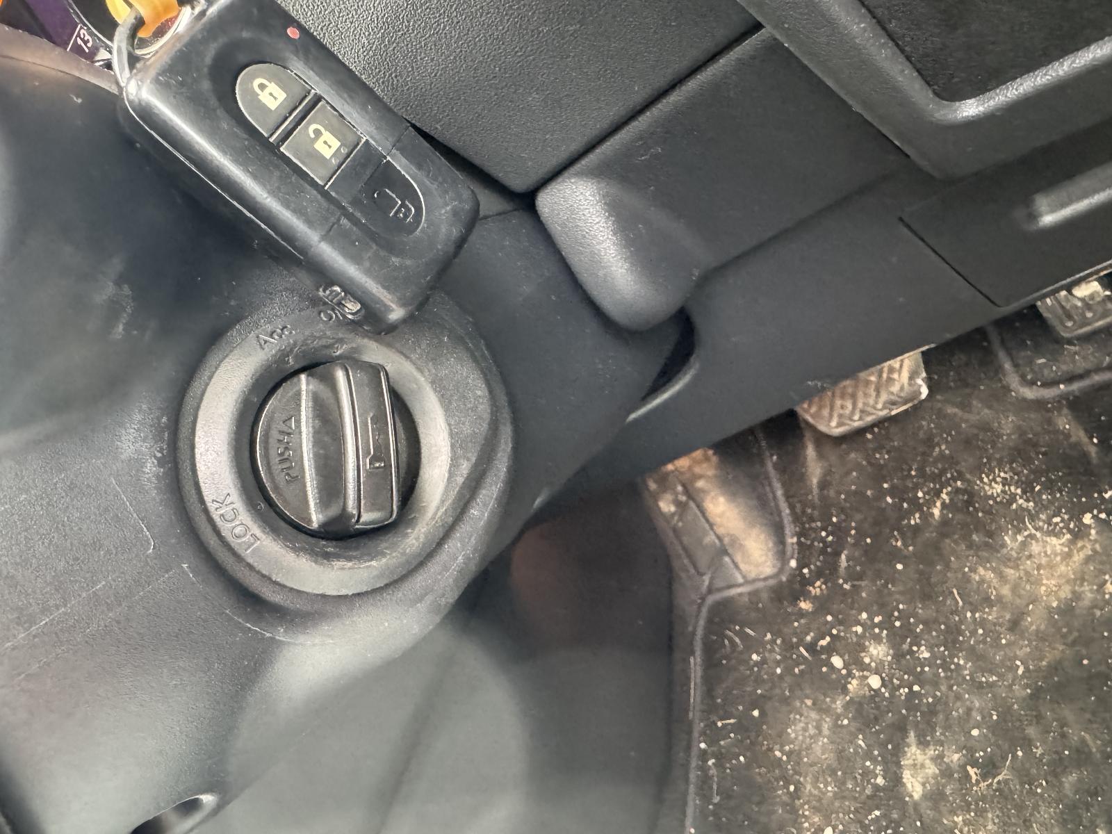 View NISSAN DUALIS 2011 5 Door Station Wagon Breaking