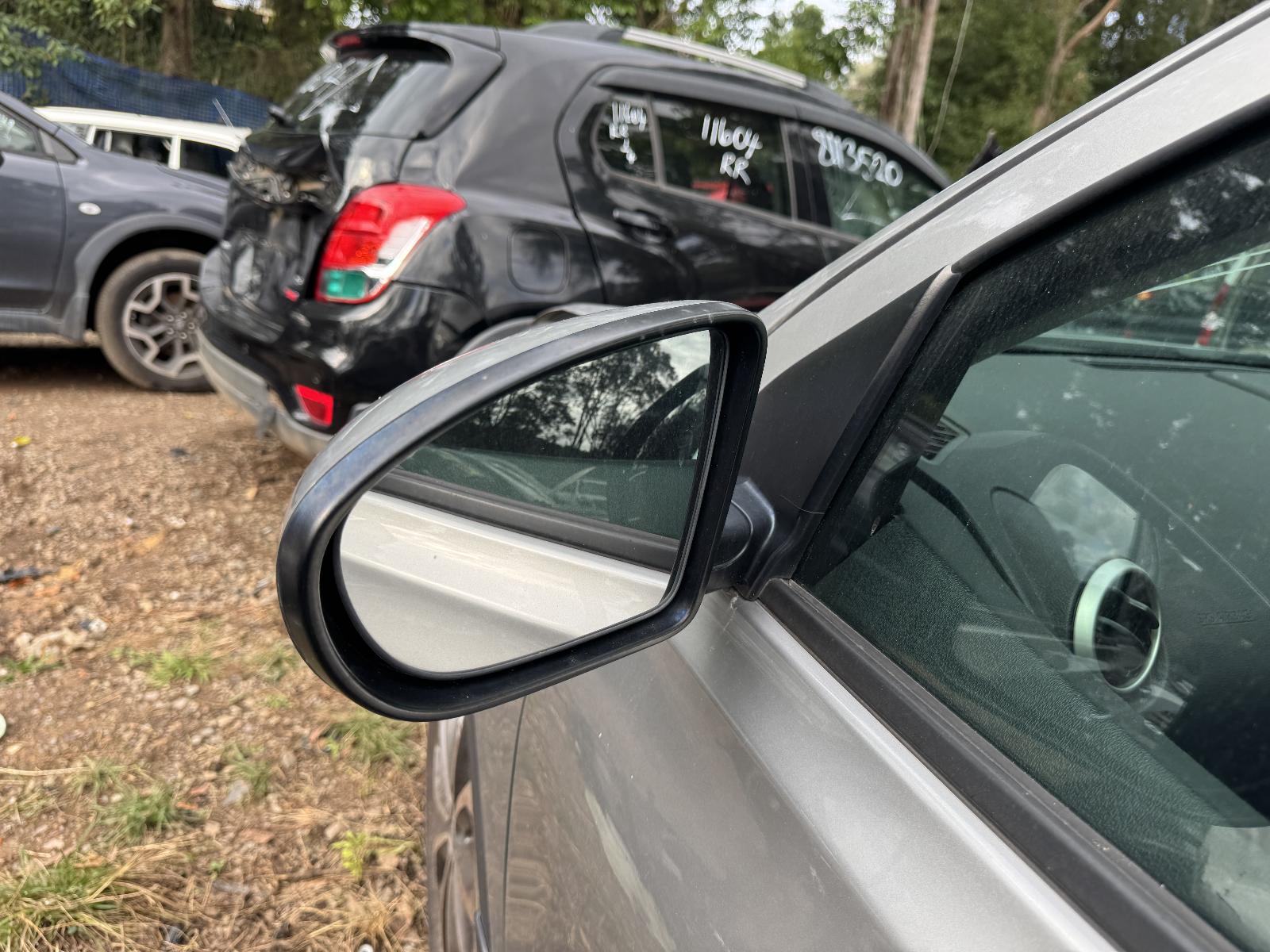 View NISSAN DUALIS 2011 5 Door Station Wagon Breaking