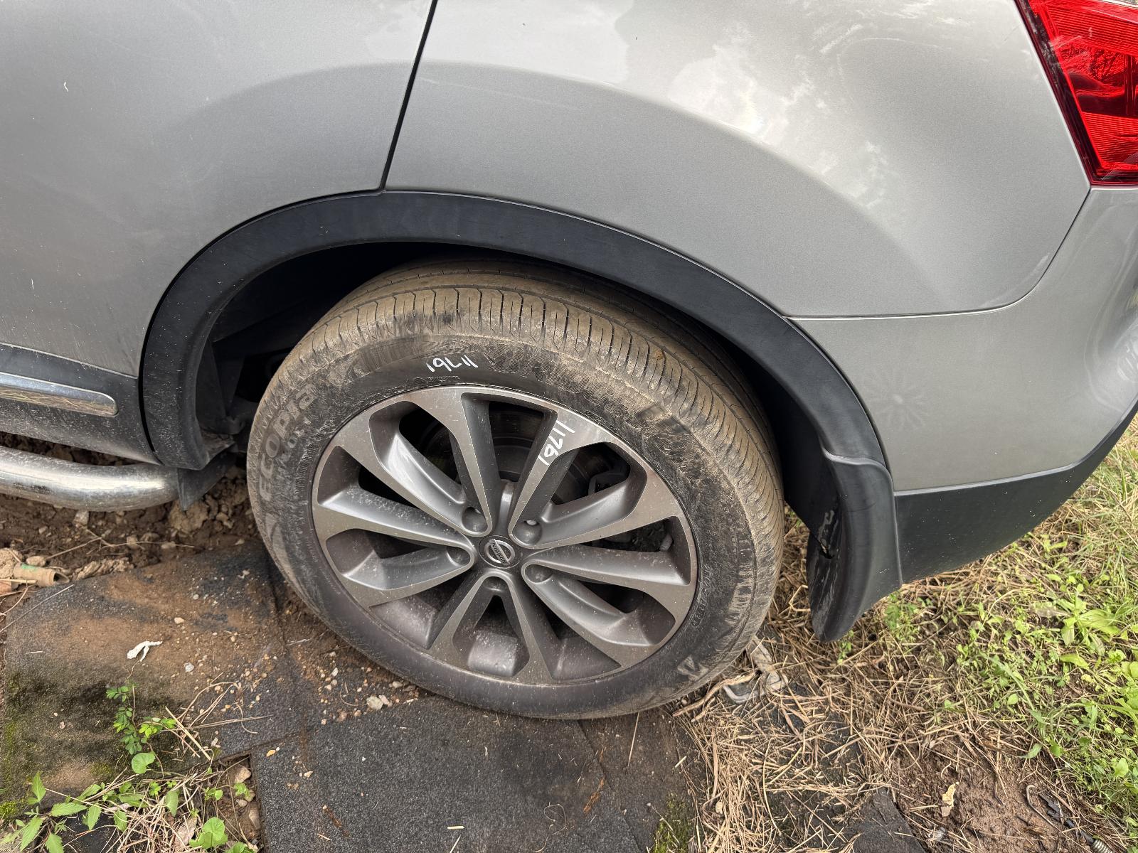 View NISSAN DUALIS 2011 5 Door Station Wagon Breaking