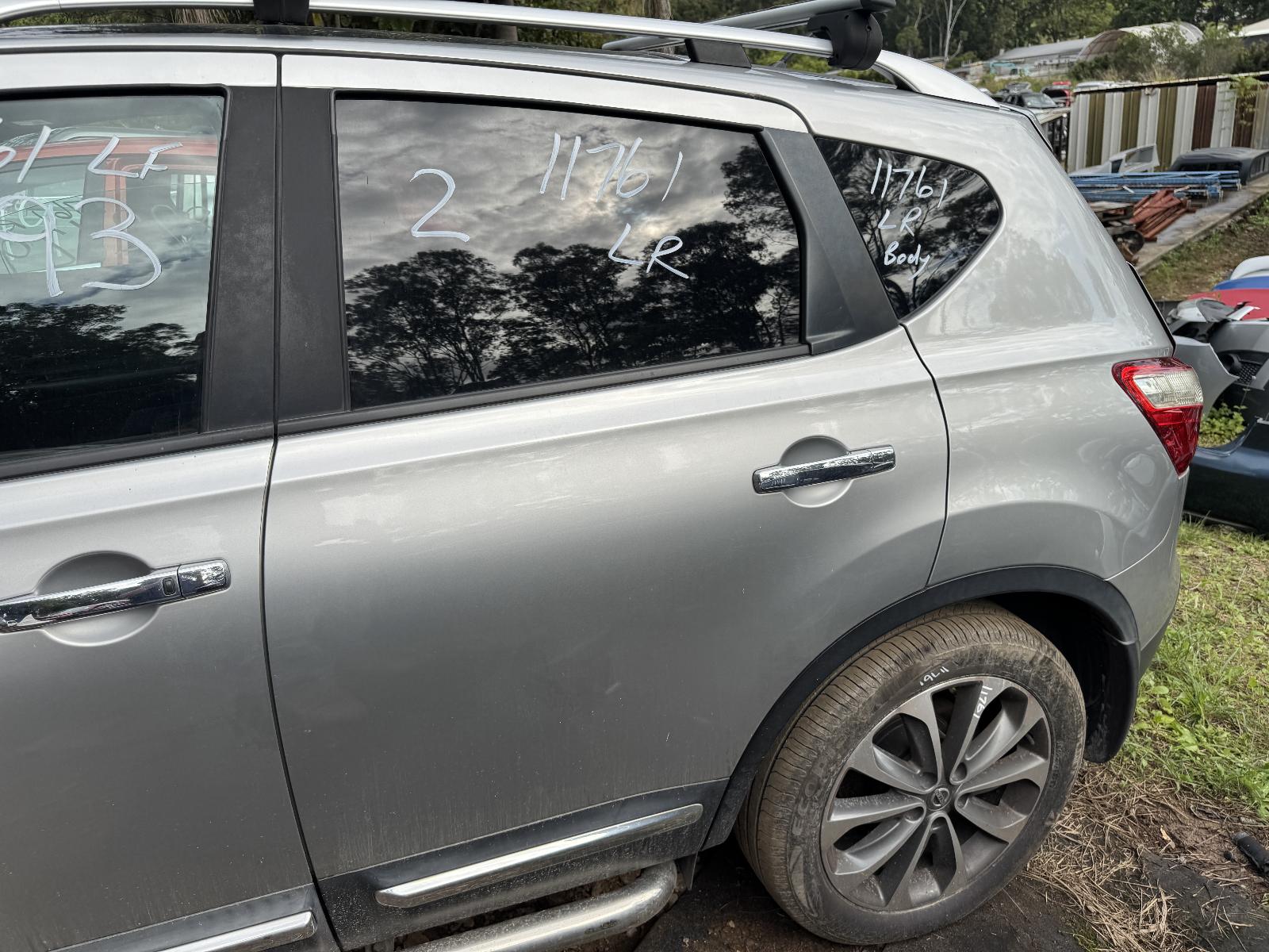 View NISSAN DUALIS 2011 5 Door Station Wagon Breaking