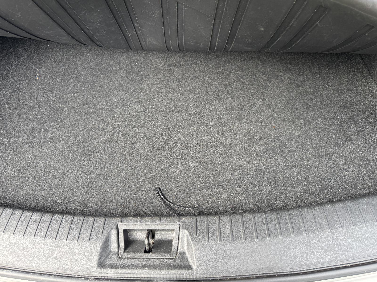 View NISSAN DUALIS 2011 5 Door Station Wagon Breaking