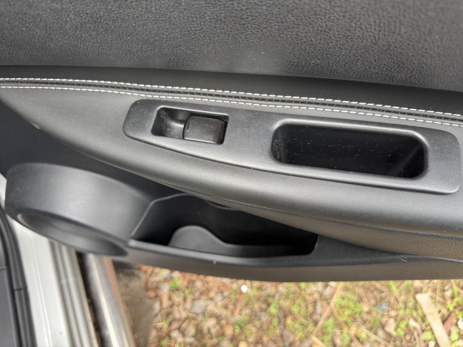 View NISSAN DUALIS 2011 5 Door Station Wagon Breaking