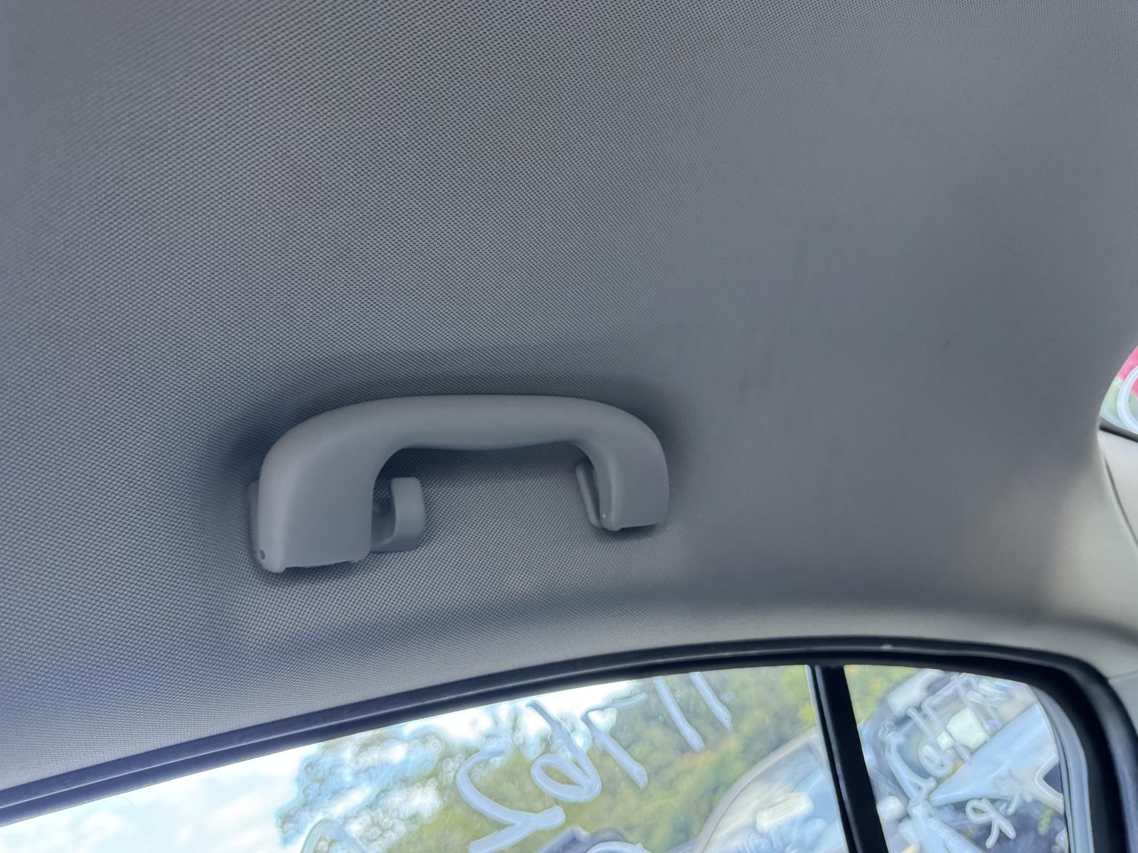 View HOLDEN CRUZE 2016 4 Door Sedan Breaking