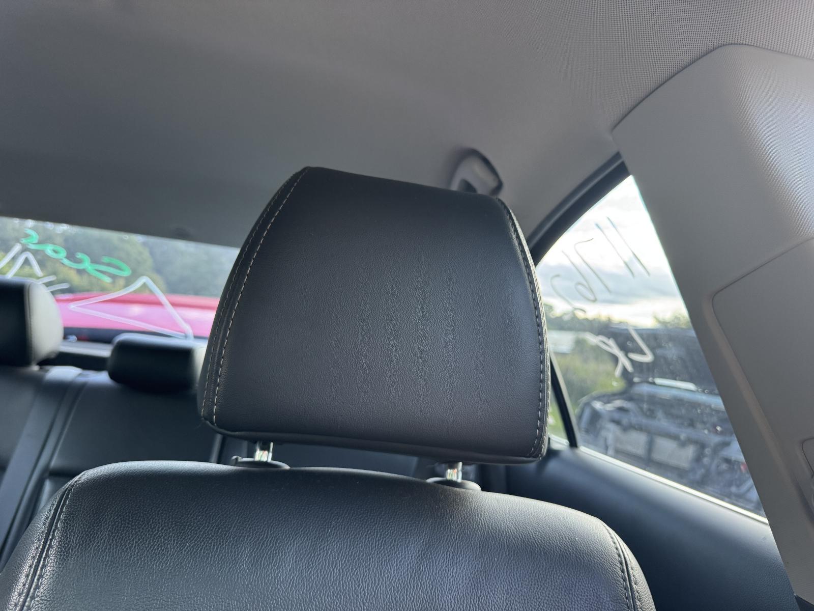 View HOLDEN CRUZE 2016 4 Door Sedan Breaking