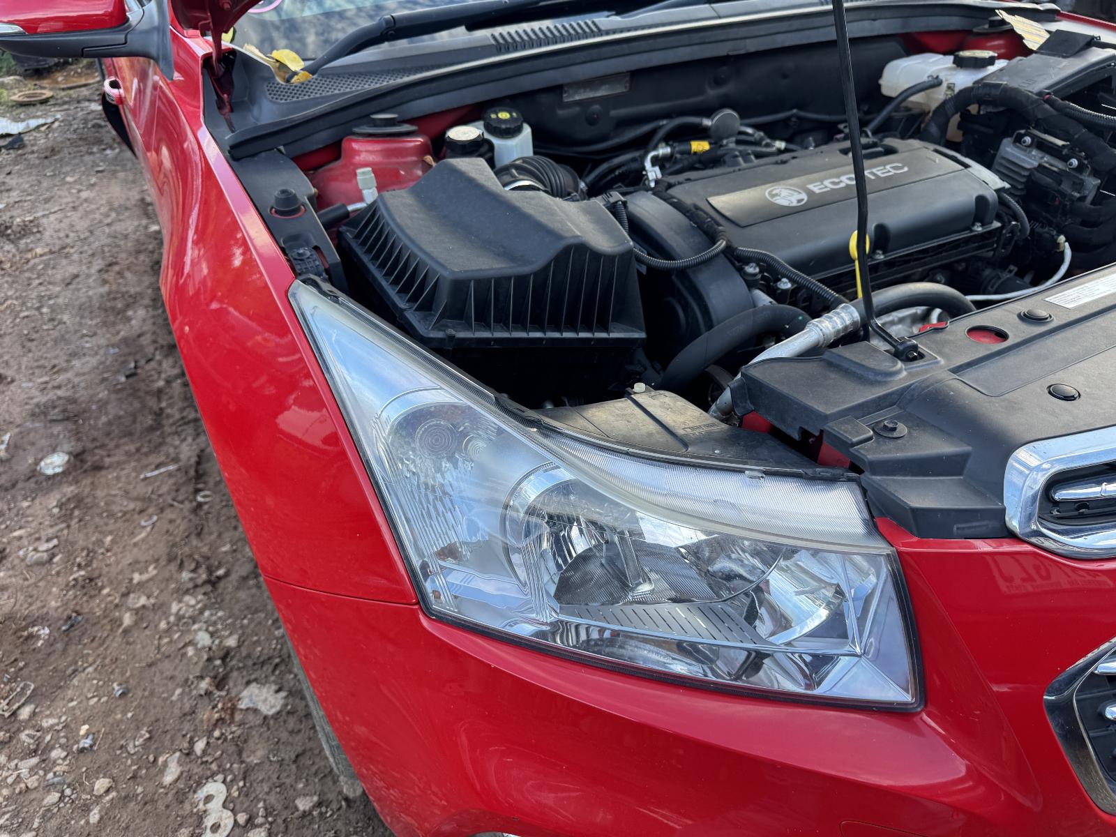 View HOLDEN CRUZE 2016 4 Door Sedan Breaking