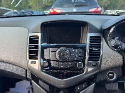 View HOLDEN CRUZE 2016 4 Door Sedan Breaking