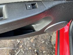 View HOLDEN CRUZE 2016 4 Door Sedan Breaking