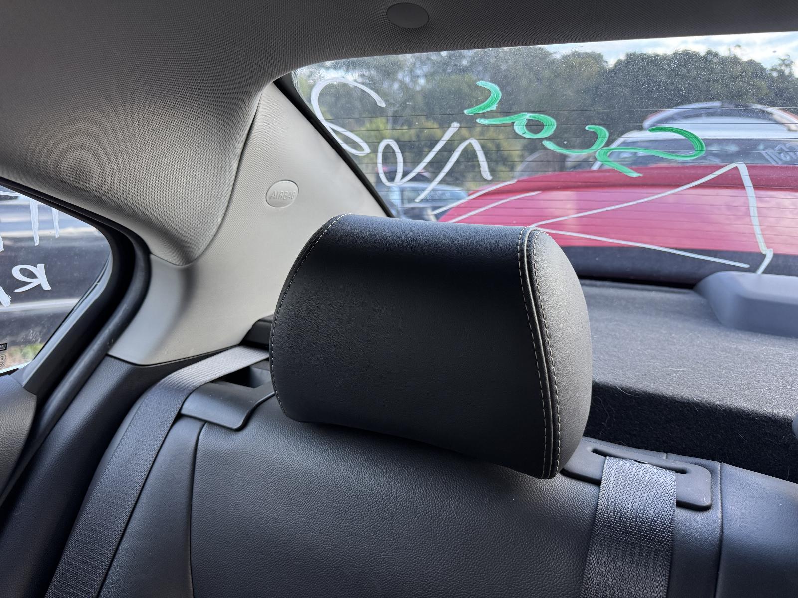 View HOLDEN CRUZE 2016 4 Door Sedan Breaking