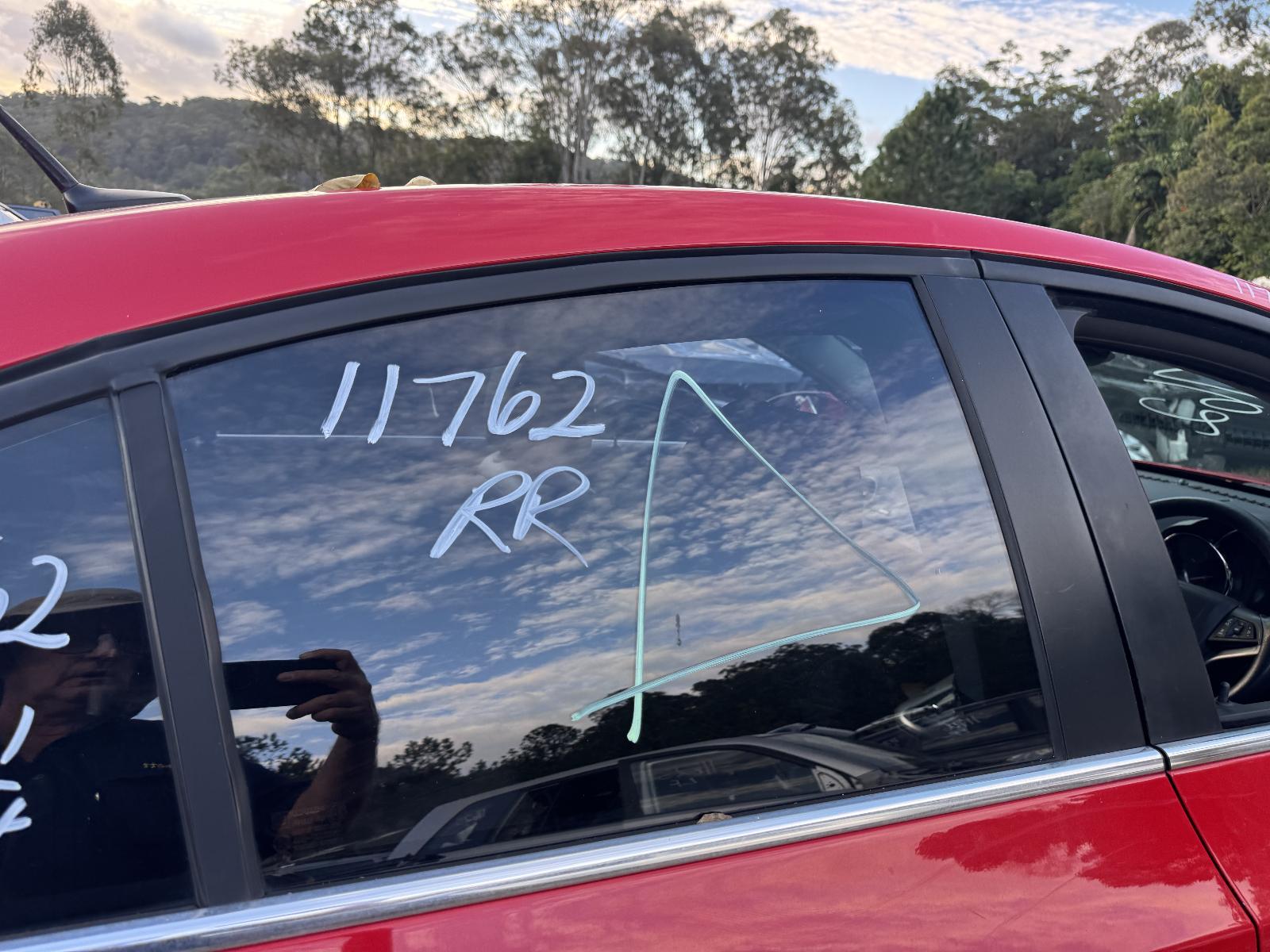 View HOLDEN CRUZE 2016 4 Door Sedan Breaking