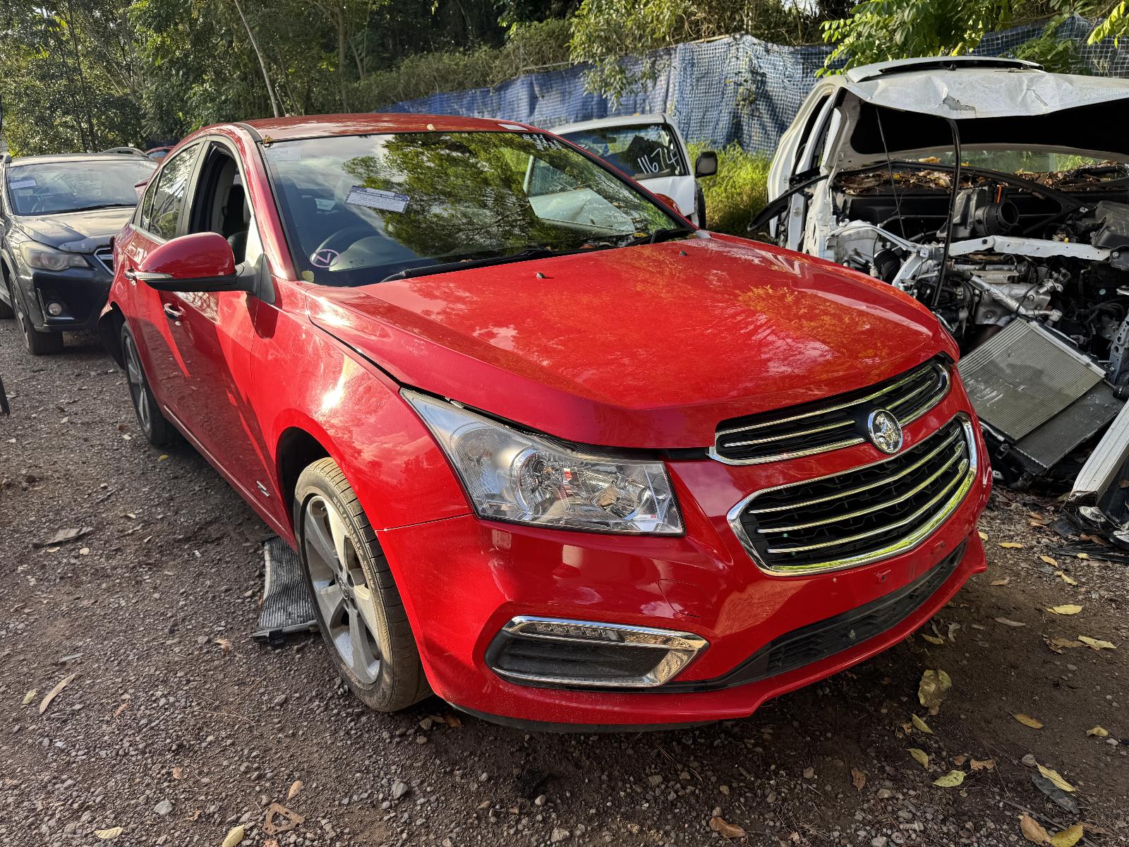 View HOLDEN CRUZE 2016 4 Door Sedan Breaking