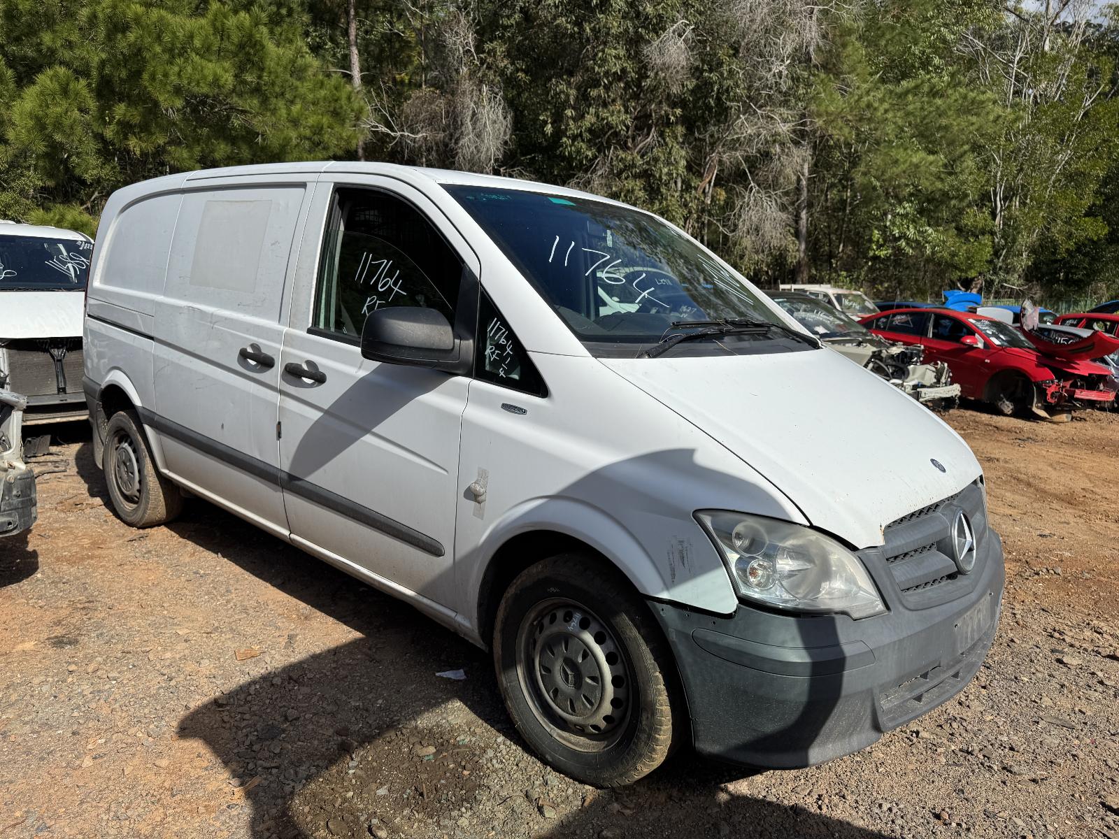 View MERCEDES VITO 2013 2 Door Van Breaking