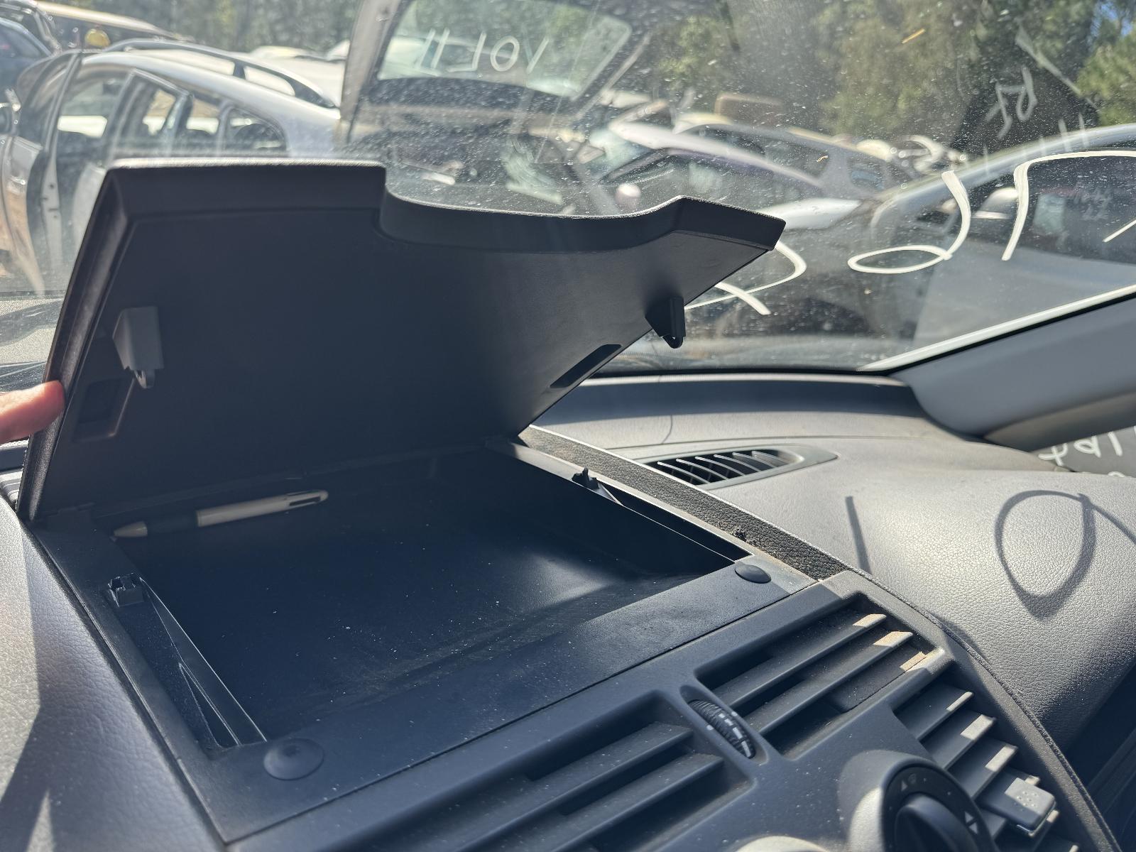 View MERCEDES VITO 2013 2 Door Van Breaking