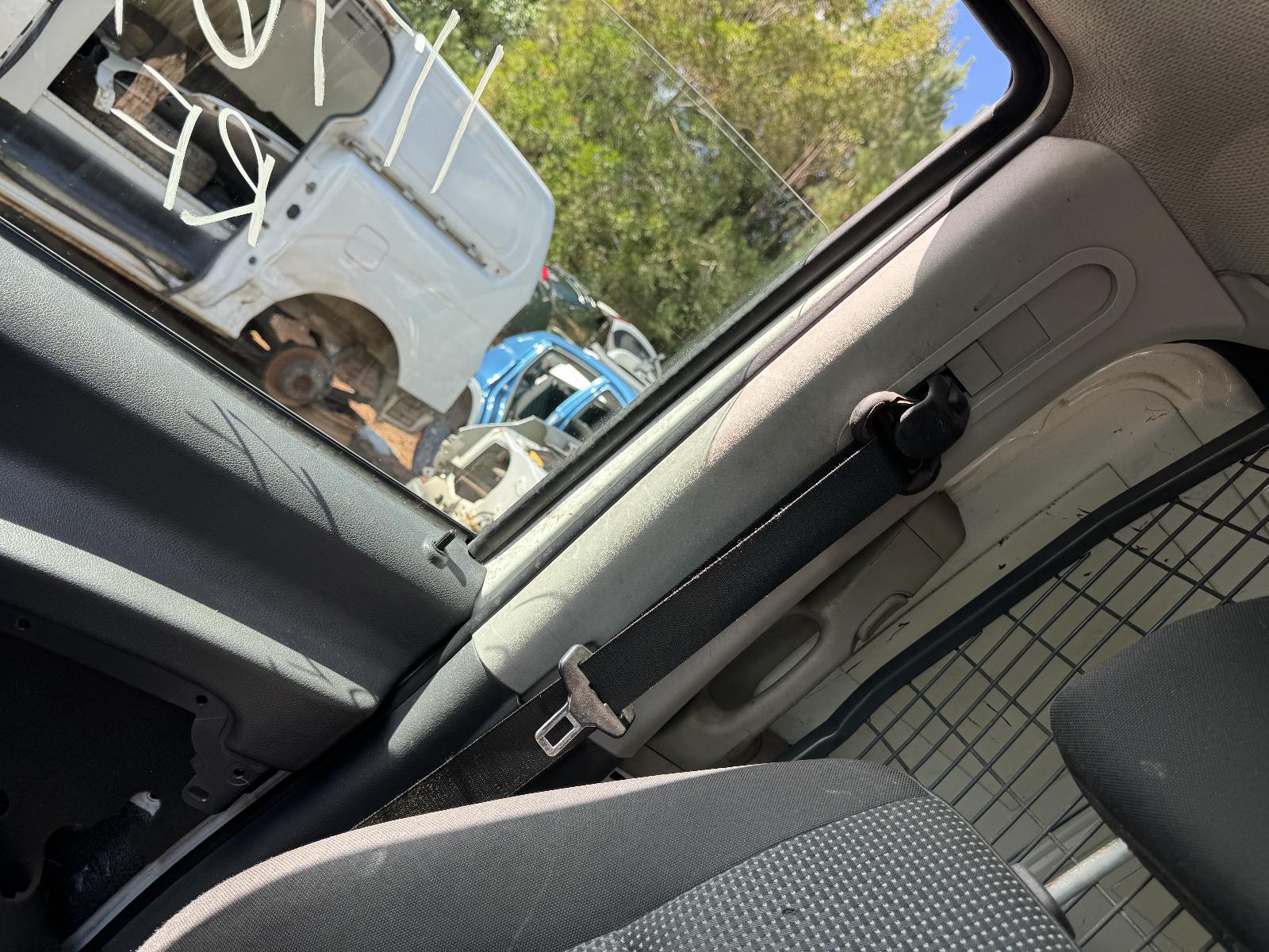 View MERCEDES VITO 2013 2 Door Van Breaking