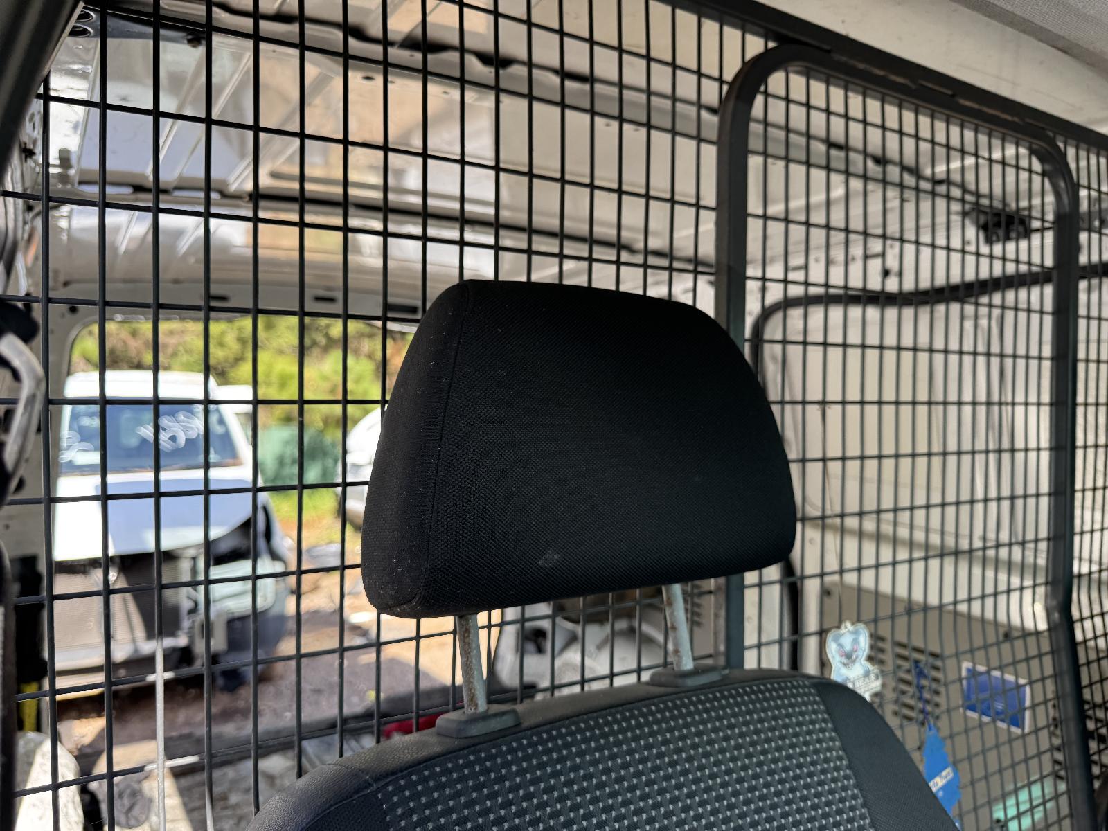 View MERCEDES VITO 2013 2 Door Van Breaking