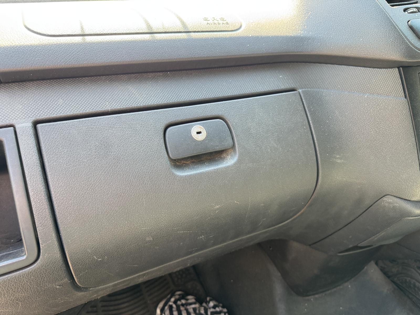 View MERCEDES VITO 2013 2 Door Van Breaking