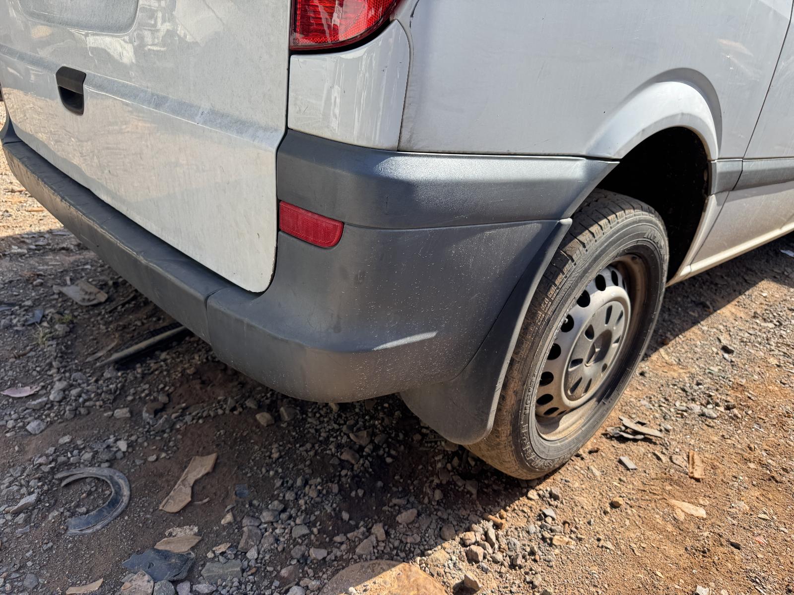 View MERCEDES VITO 2013 2 Door Van Breaking
