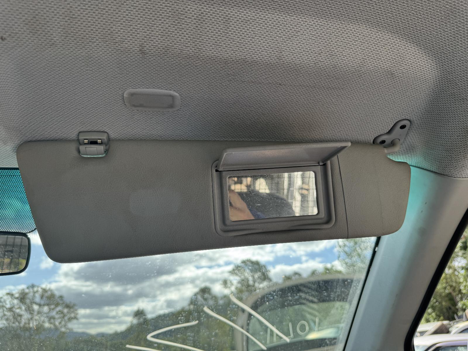 View MERCEDES VITO 2013 2 Door Van Breaking