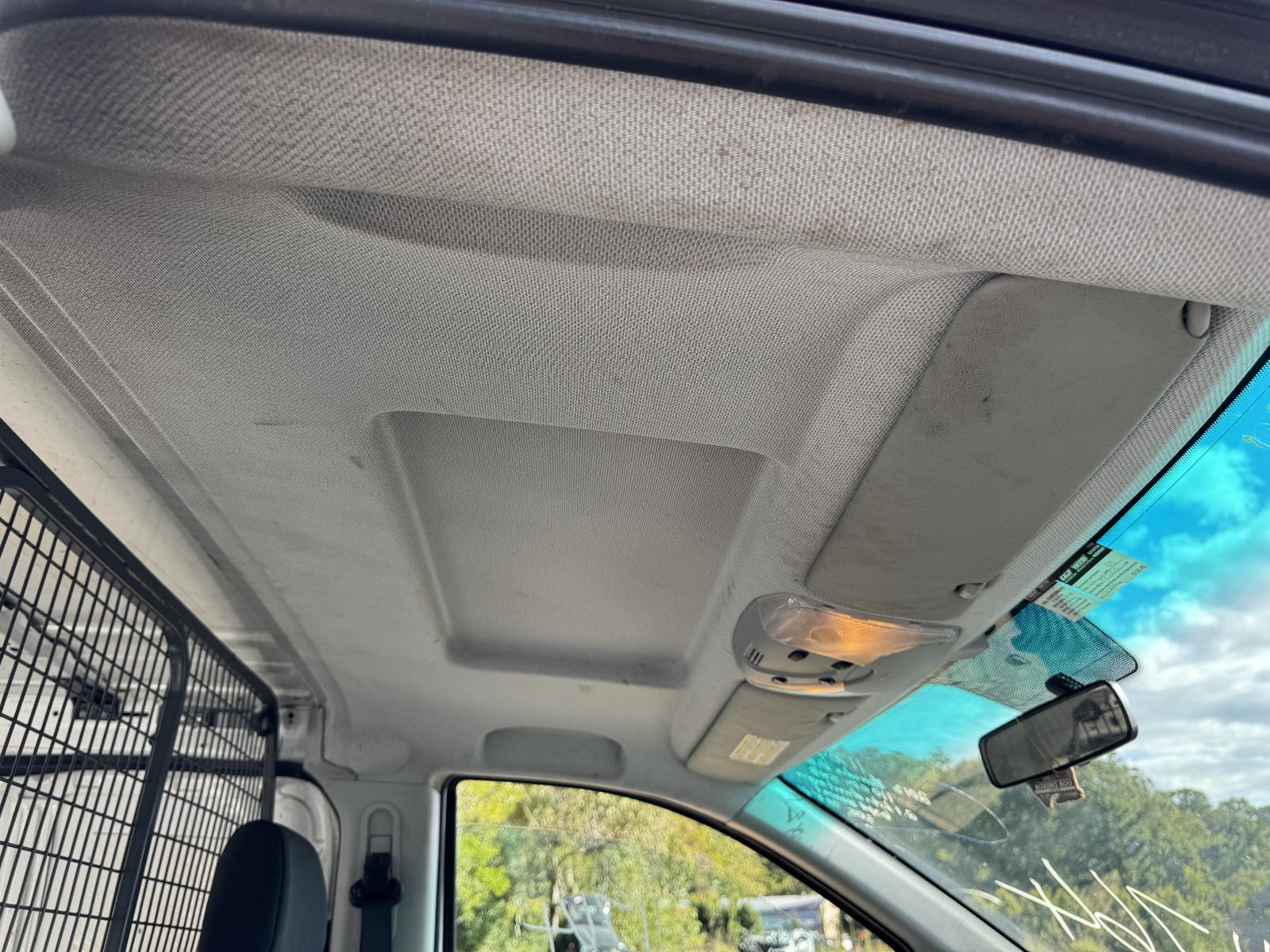 View MERCEDES VITO 2013 2 Door Van Breaking