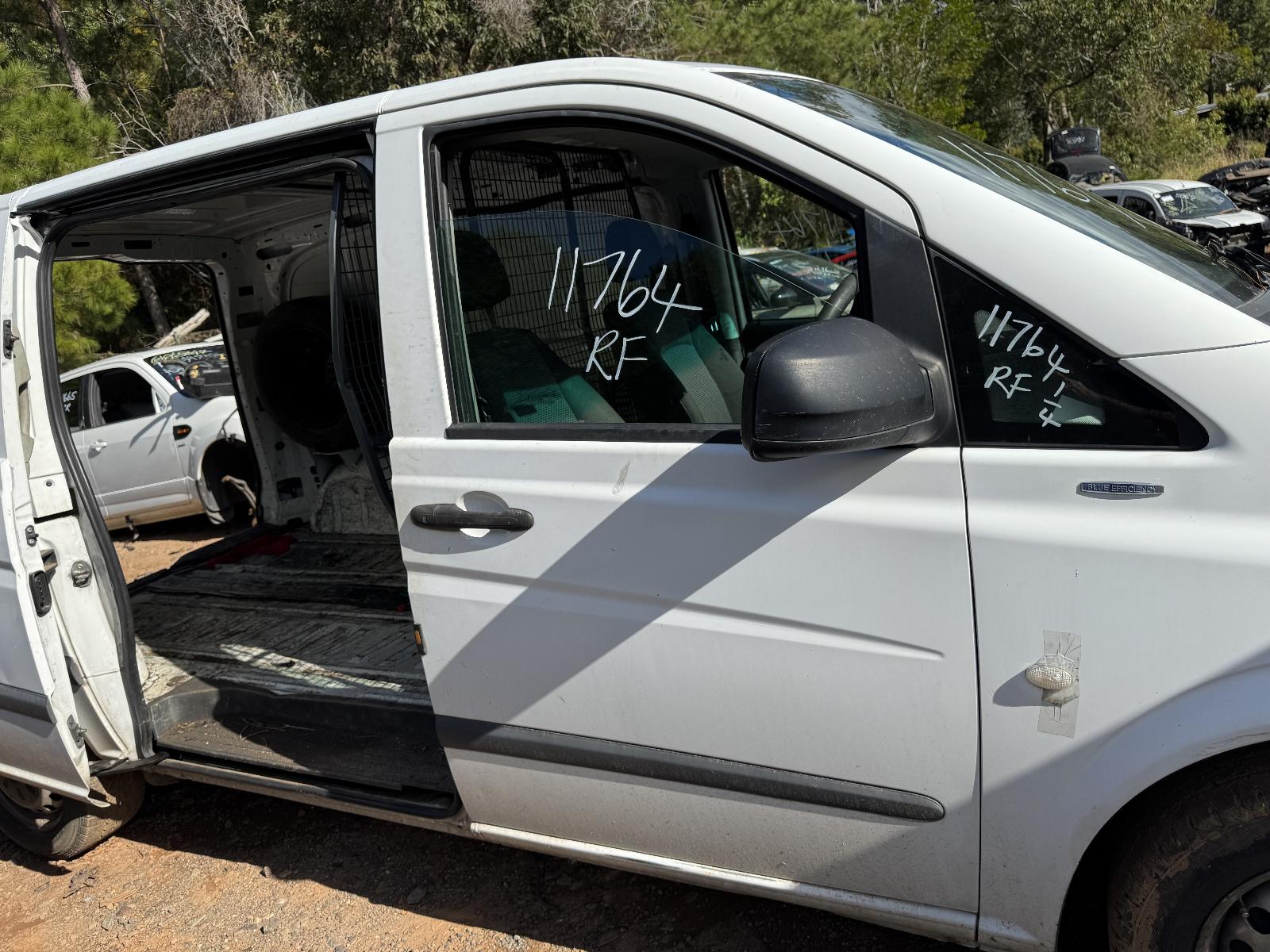View MERCEDES VITO 2013 2 Door Van Breaking