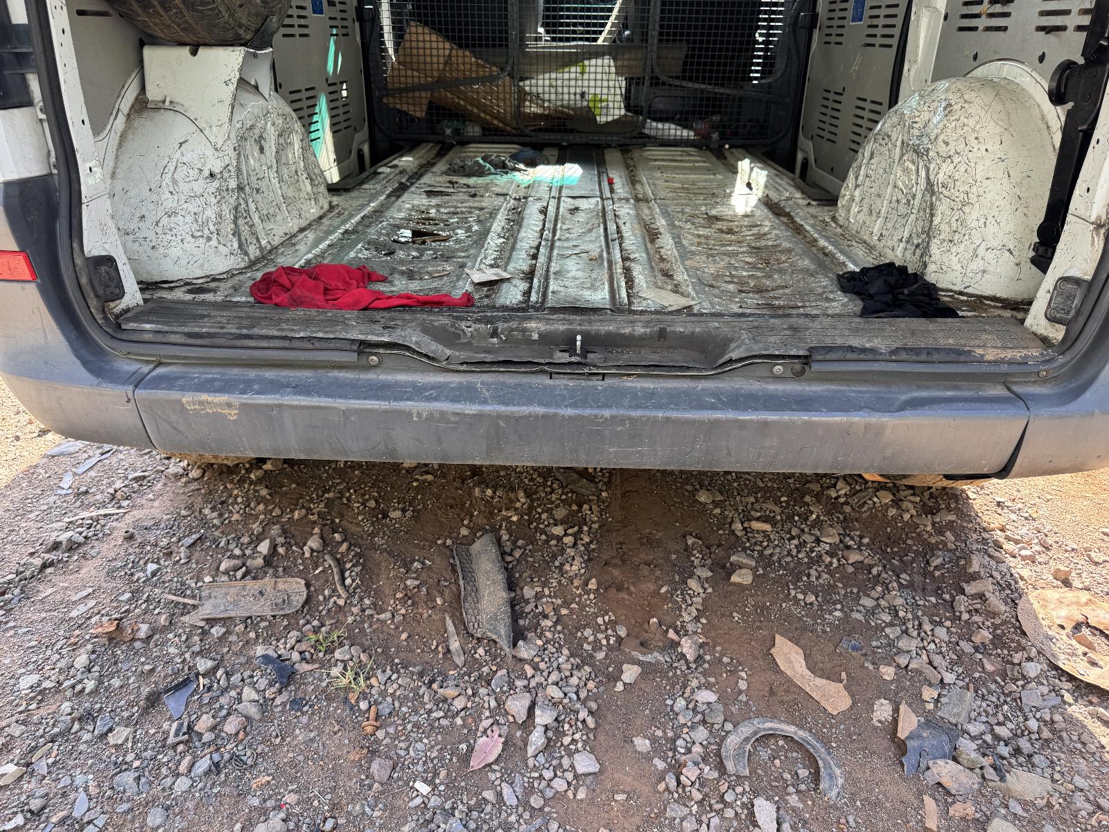 View MERCEDES VITO 2013 2 Door Van Breaking