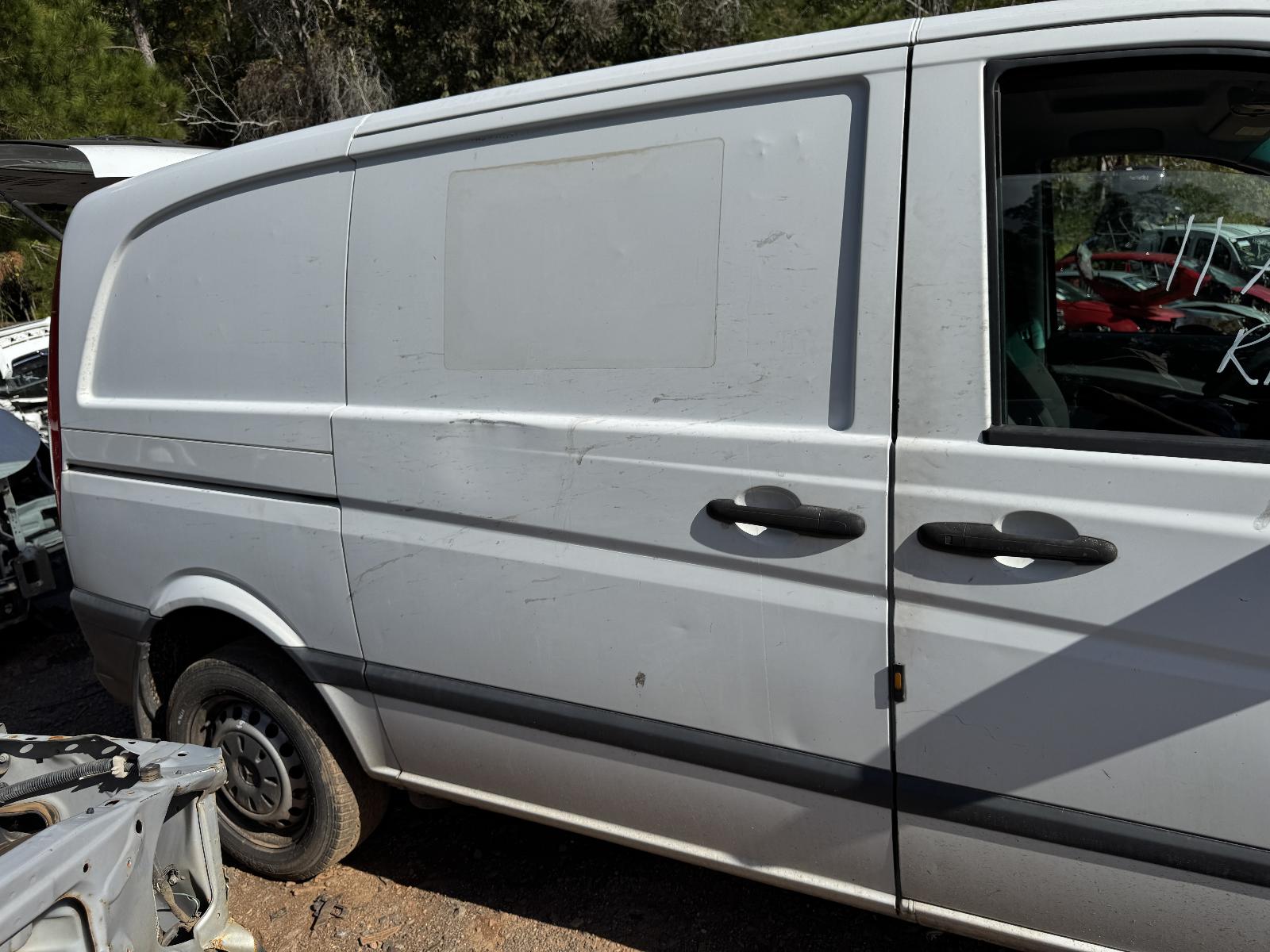 View MERCEDES VITO 2013 2 Door Van Breaking