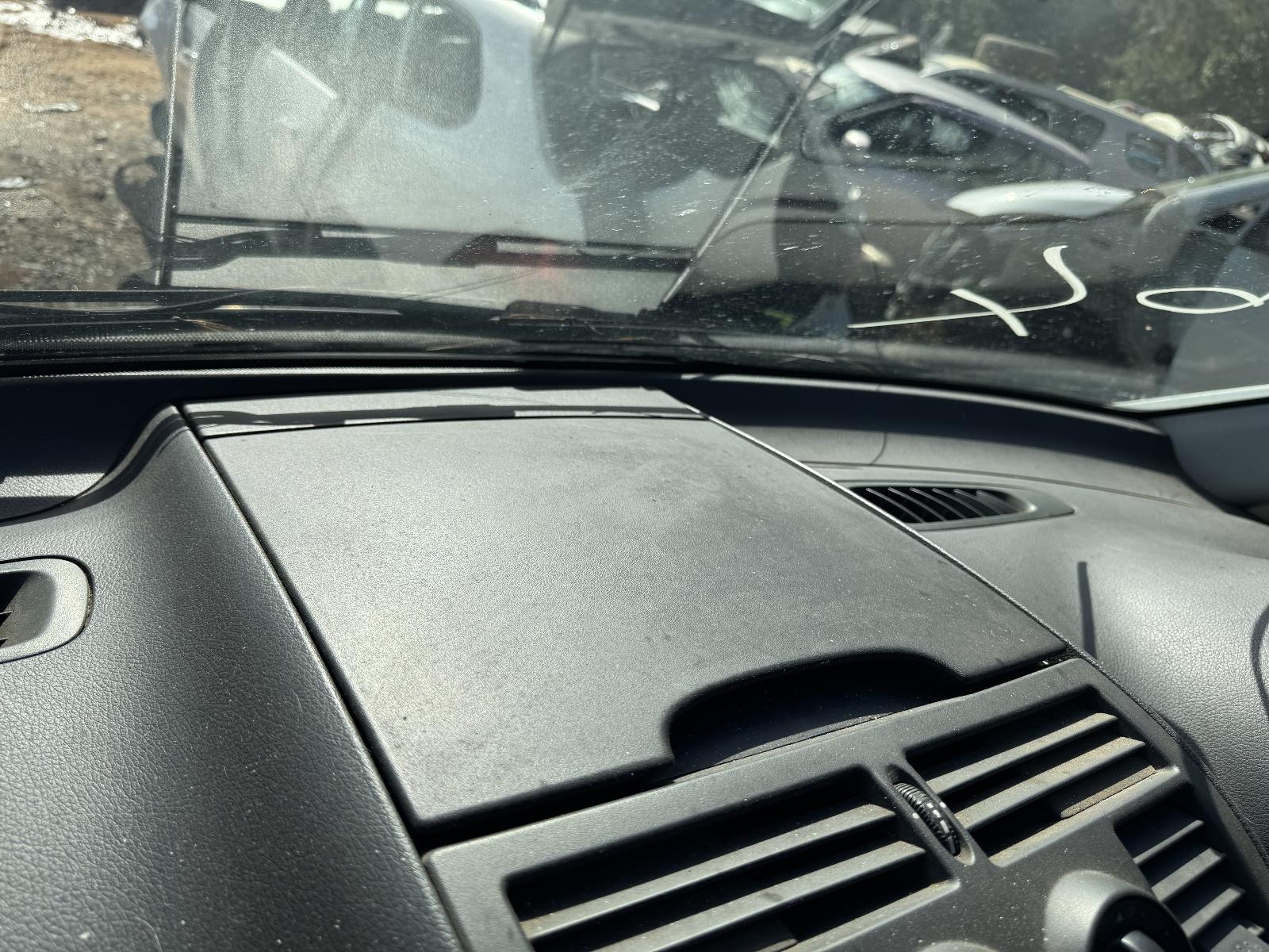 View MERCEDES VITO 2013 2 Door Van Breaking