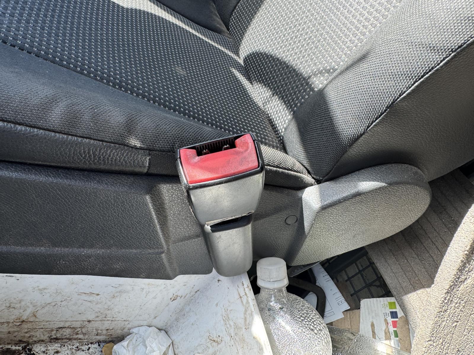 View MERCEDES VITO 2013 2 Door Van Breaking