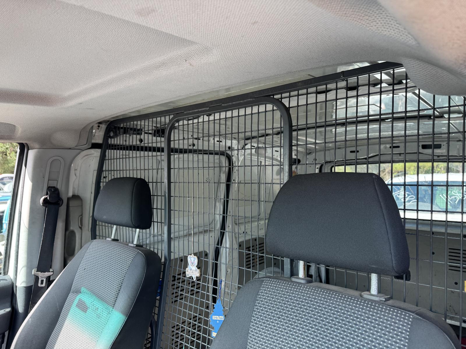 View MERCEDES VITO 2013 2 Door Van Breaking