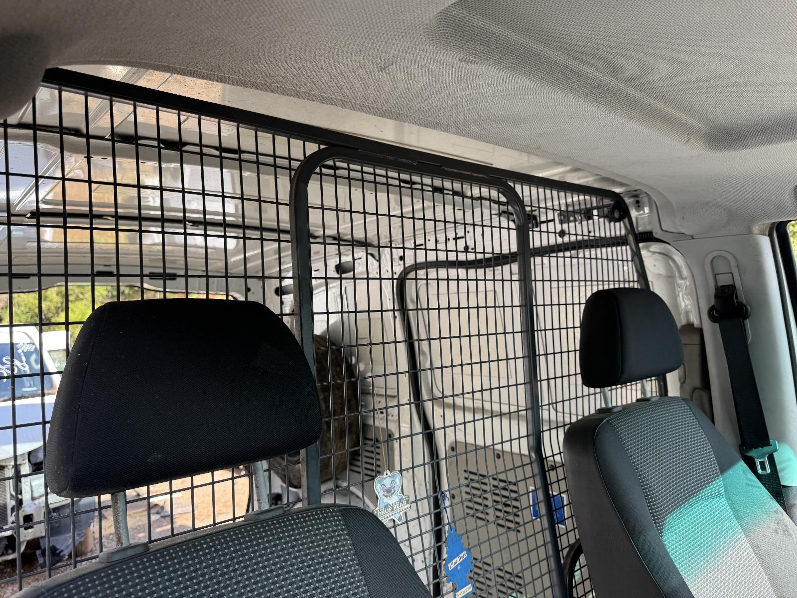 View MERCEDES VITO 2013 2 Door Van Breaking