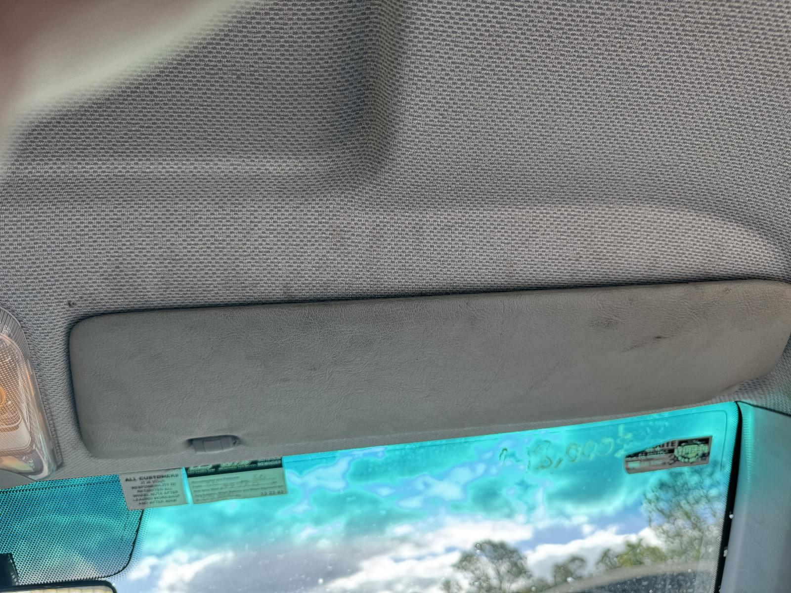 View MERCEDES VITO 2013 2 Door Van Breaking
