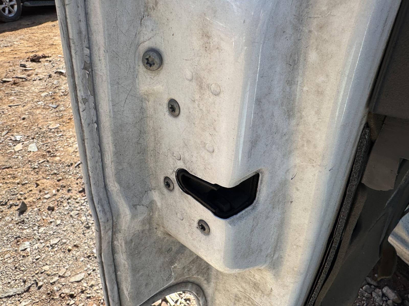 View MERCEDES VITO 2013 2 Door Van Breaking