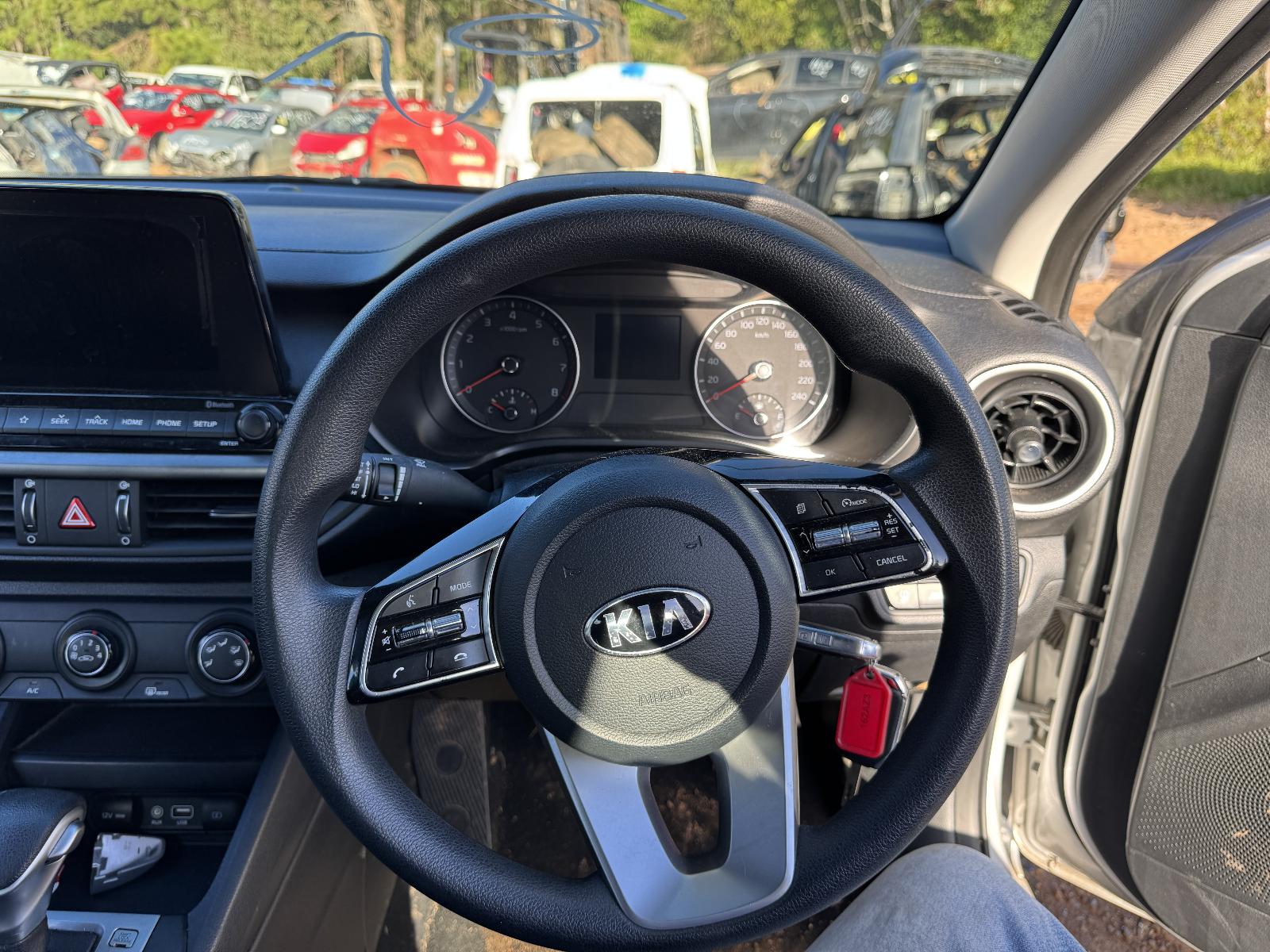 View KIA CERATO 2020 4 Door Sedan Breaking