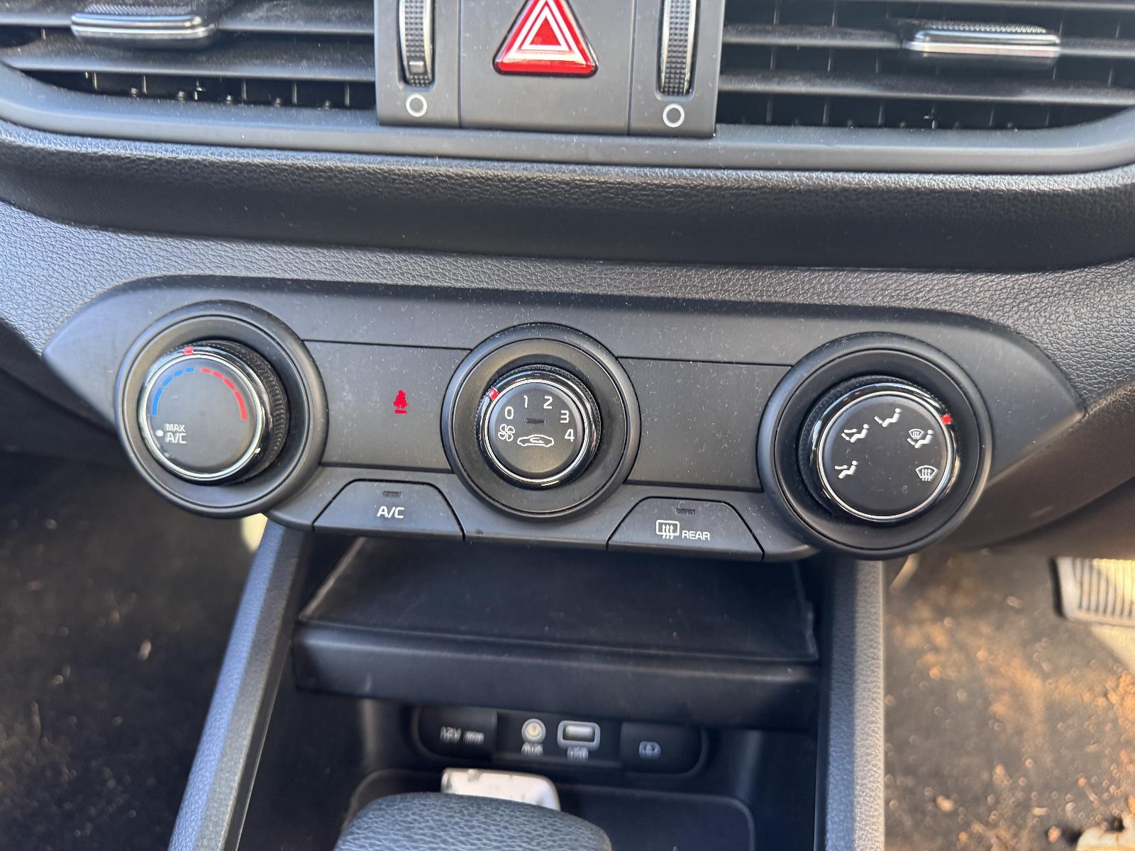 View KIA CERATO 2020 4 Door Sedan Breaking