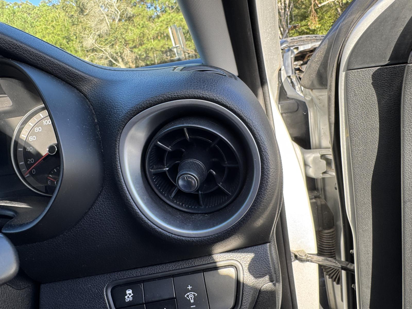 View KIA CERATO 2020 4 Door Sedan Breaking
