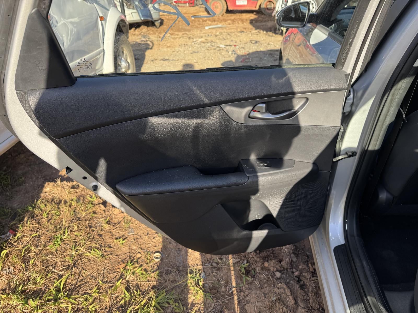 View KIA CERATO 2020 4 Door Sedan Breaking