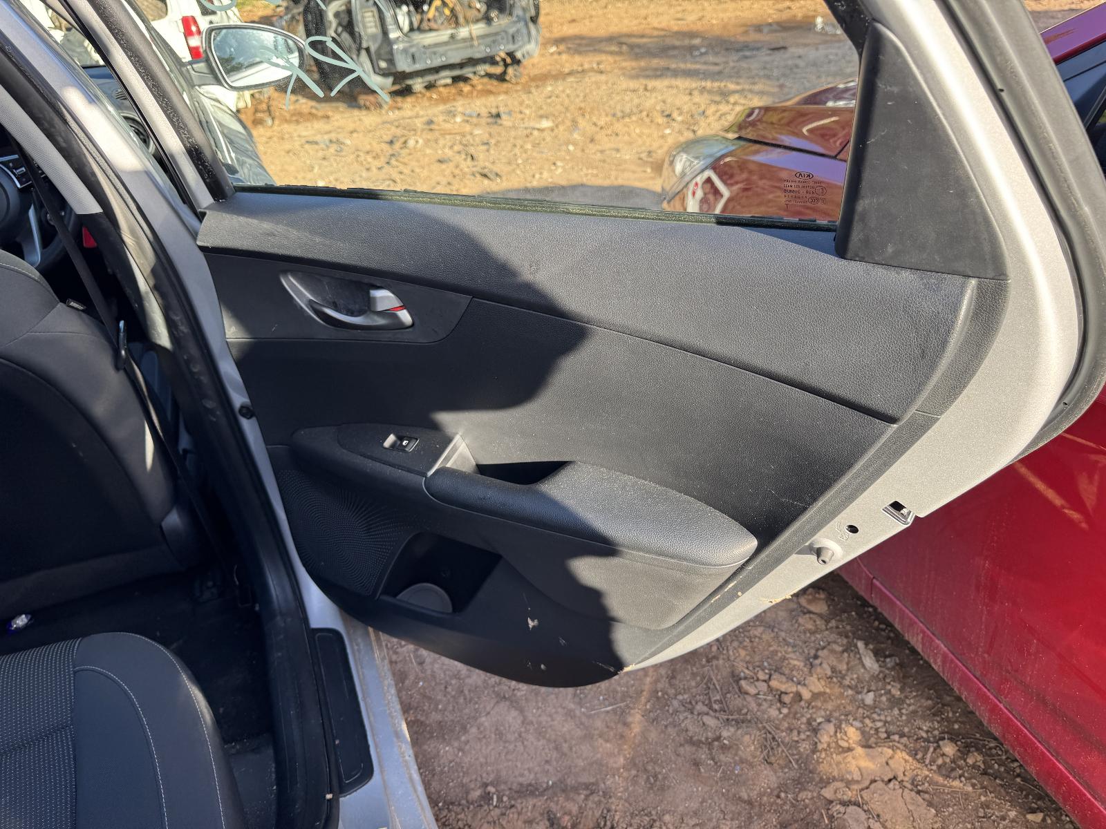 View KIA CERATO 2020 4 Door Sedan Breaking