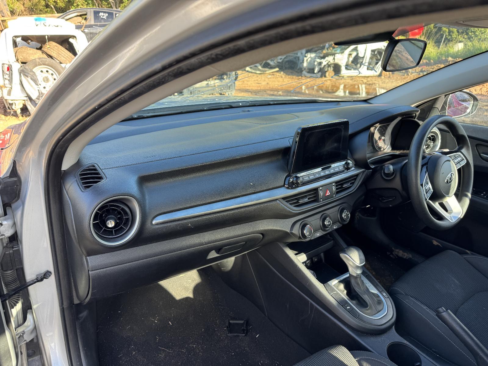 View KIA CERATO 2020 4 Door Sedan Breaking