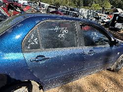 View MITSUBISHI LANCER 2006 4 Door Sedan Breaking