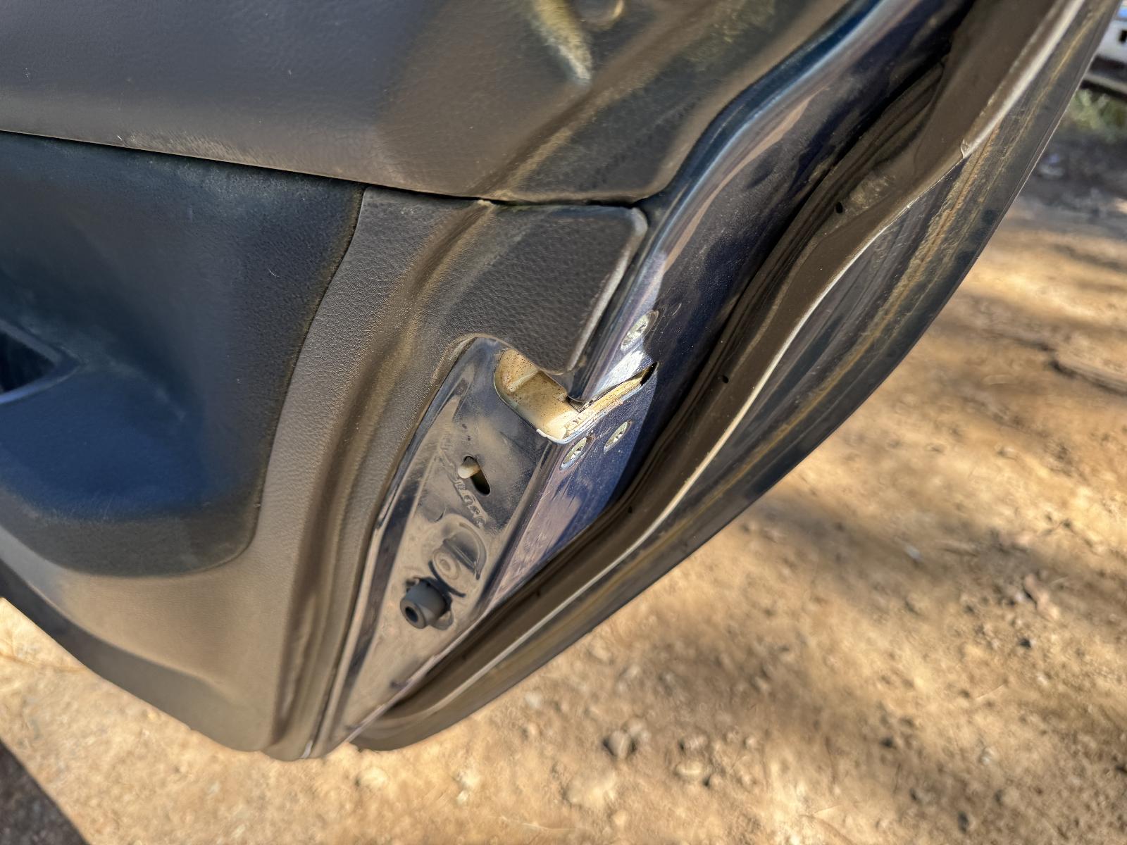View MITSUBISHI LANCER 2006 4 Door Sedan Breaking