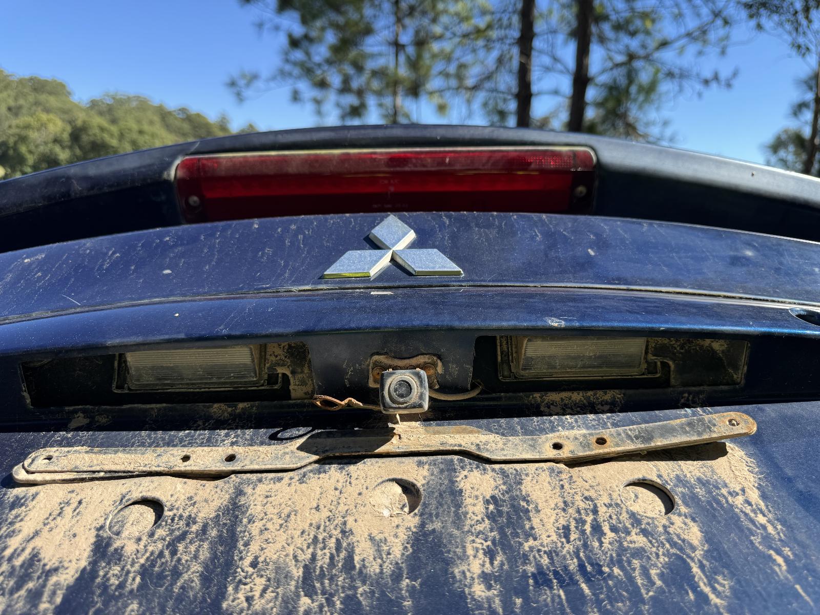 View MITSUBISHI LANCER 2006 4 Door Sedan Breaking