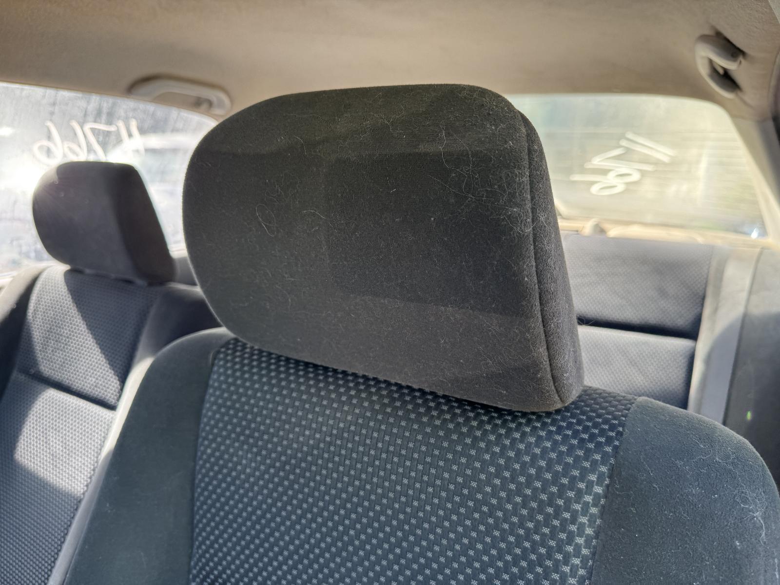 View MITSUBISHI LANCER 2006 4 Door Sedan Breaking