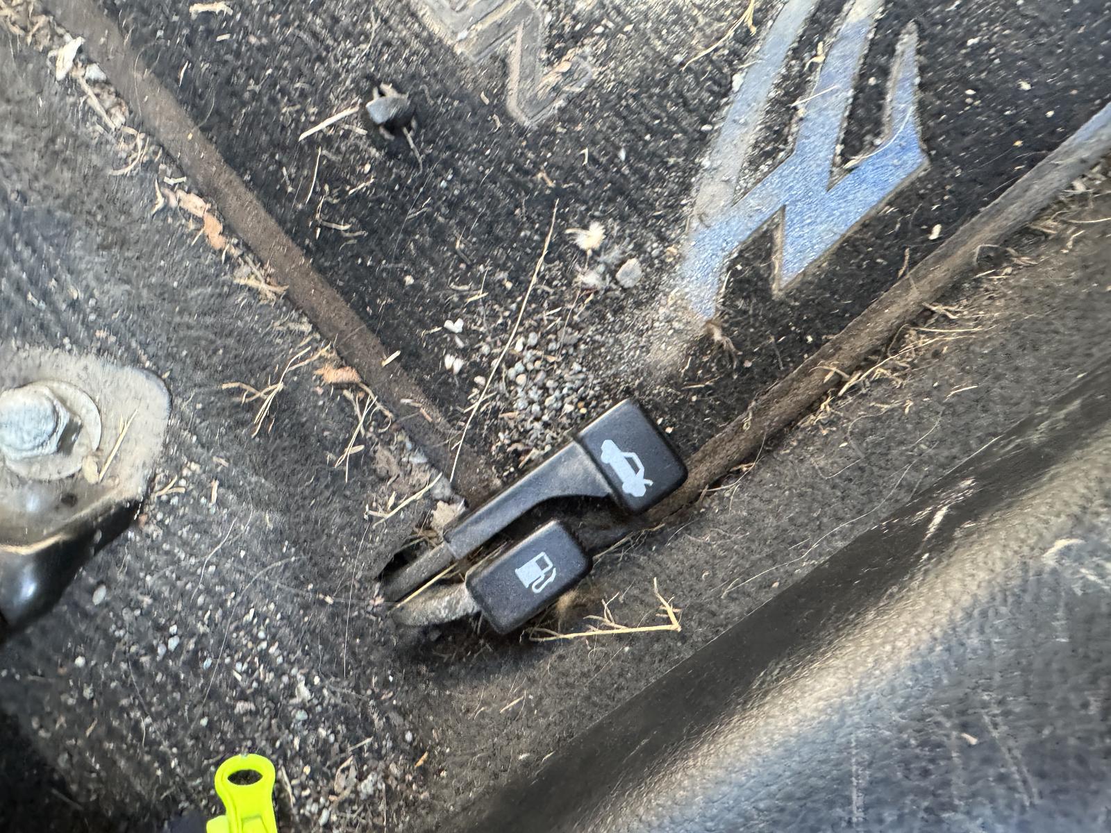 View MITSUBISHI LANCER 2006 4 Door Sedan Breaking