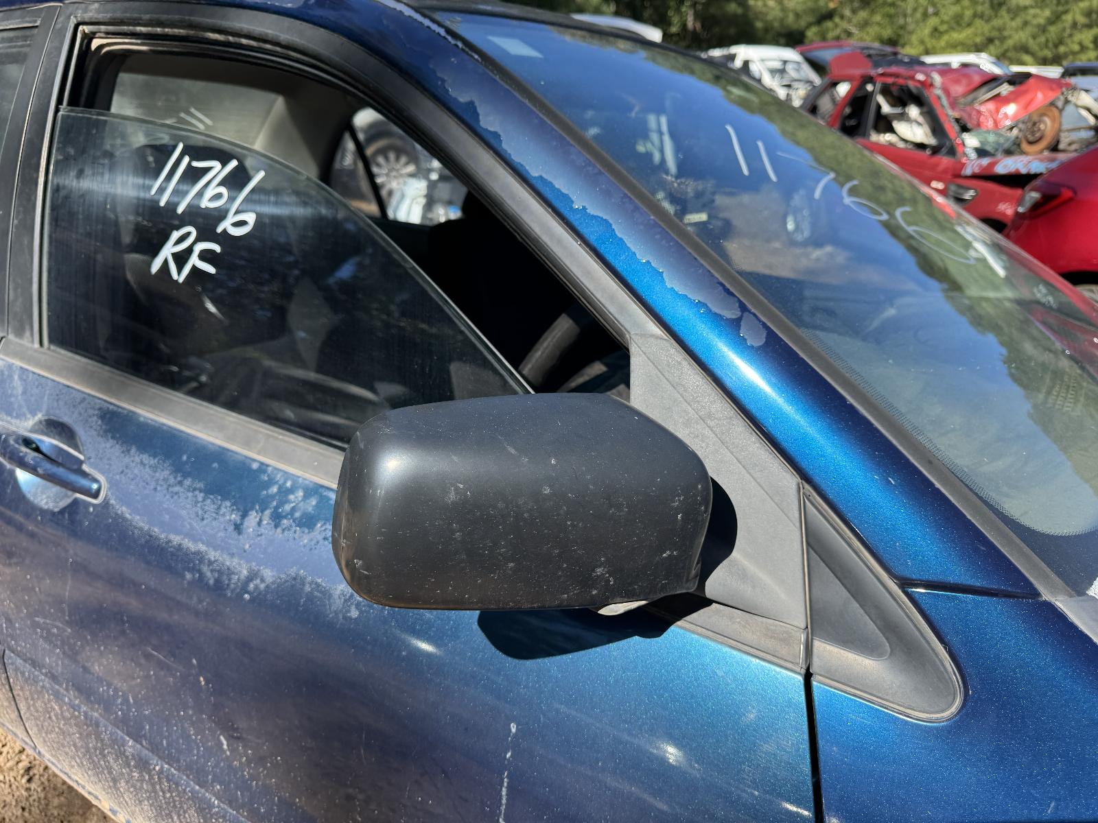 View MITSUBISHI LANCER 2006 4 Door Sedan Breaking