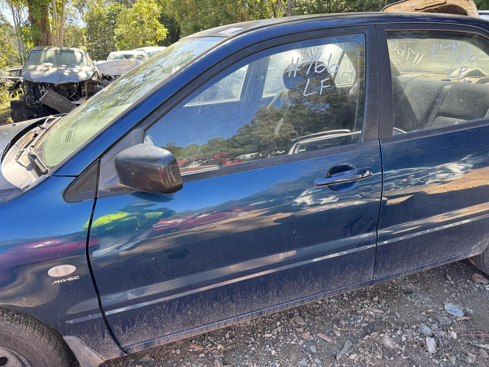 View MITSUBISHI LANCER 2006 4 Door Sedan Breaking