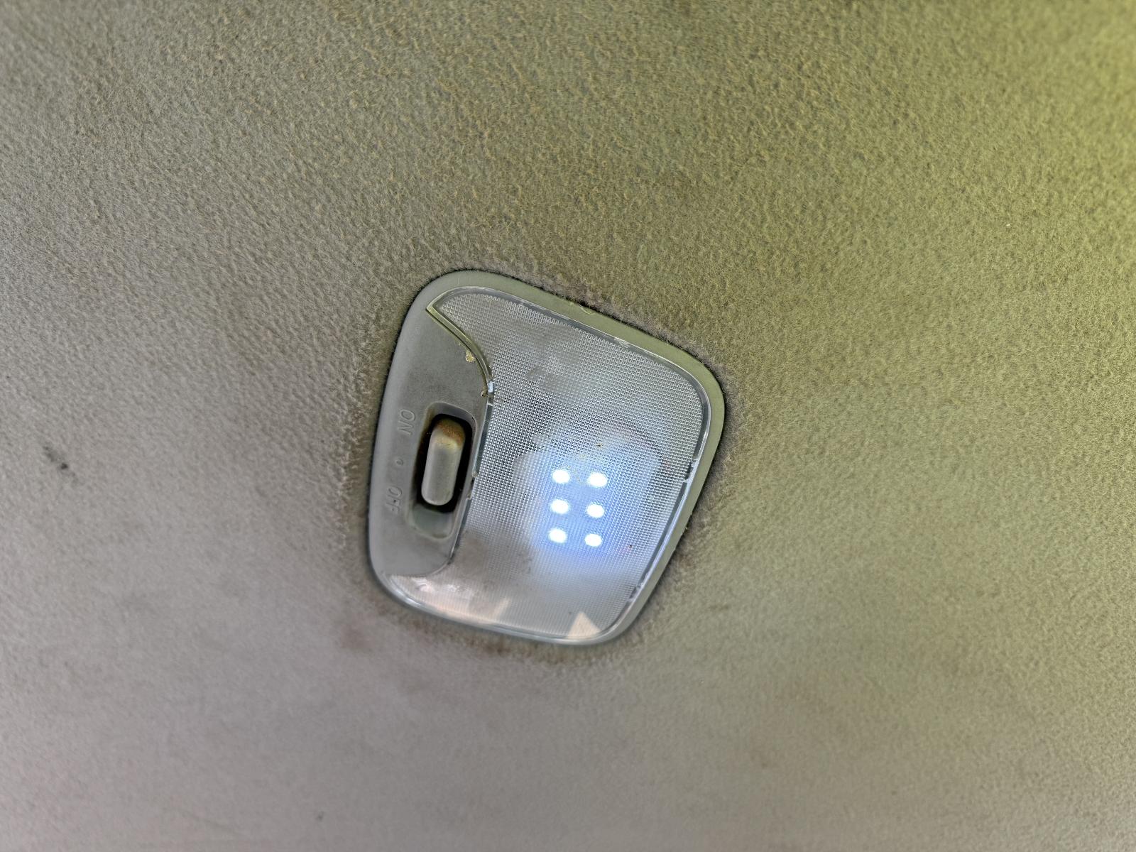 View MITSUBISHI LANCER 2006 4 Door Sedan Breaking