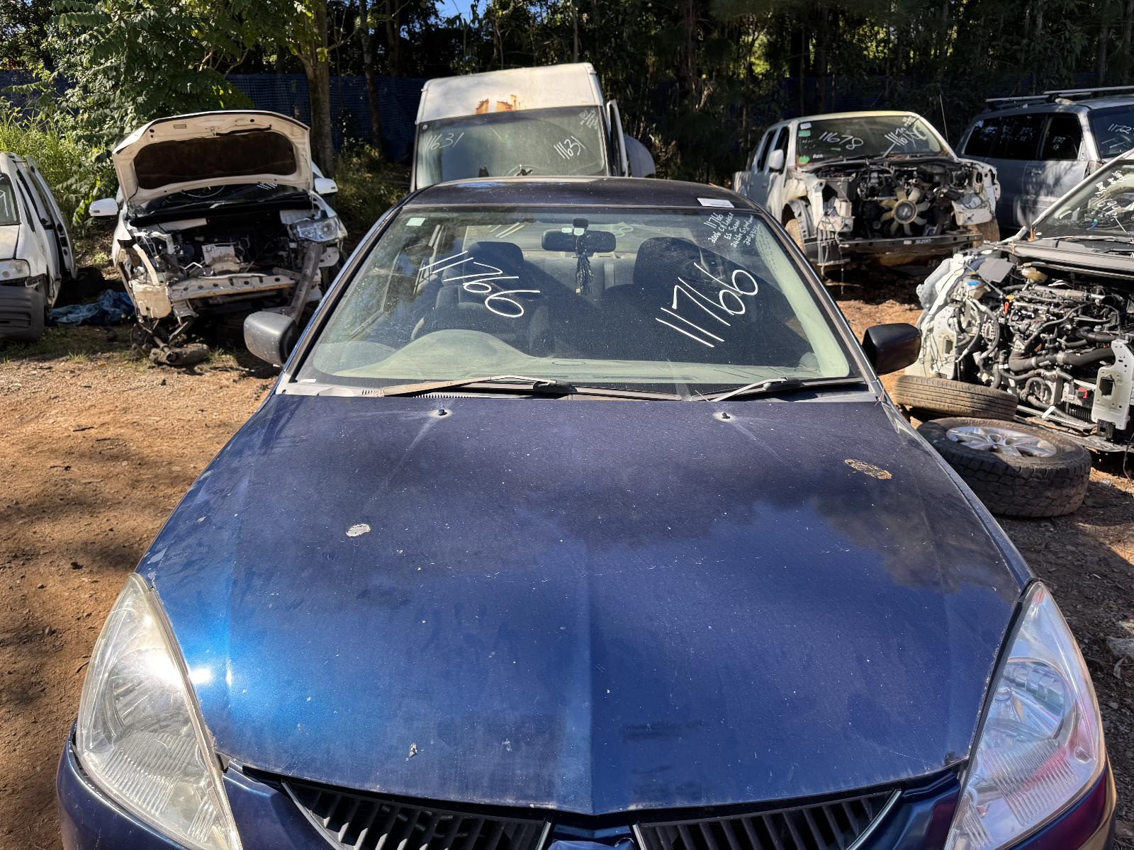 View MITSUBISHI LANCER 2006 4 Door Sedan Breaking